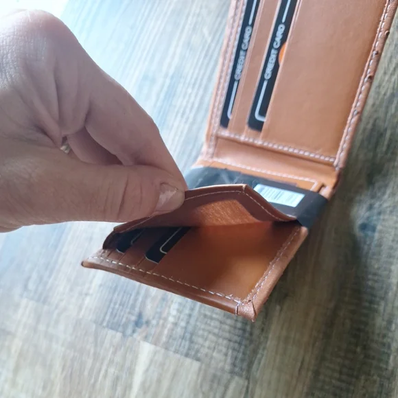 Mountain Ridge Horse/Horseshoe "Ostrich" Wallet - Picture 4 of 4